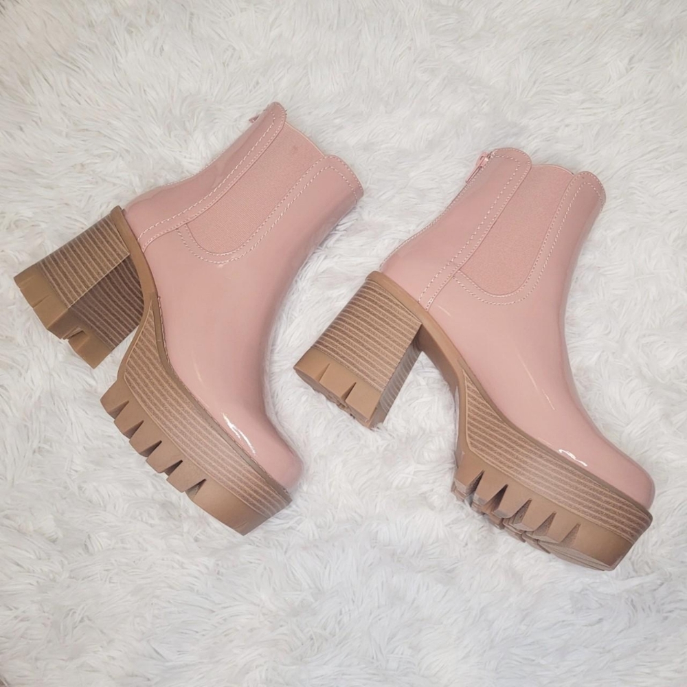 Madden Girl Pink Lug Heeled Boots 6.5